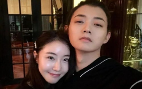 娱乐圈吃瓜壁纸图,揭秘明星幕后故事